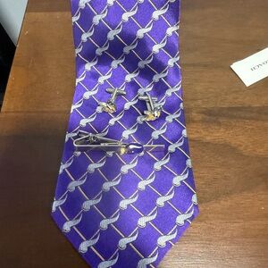 MN Vikings Patterned Tie with Cufflinks and tie bar